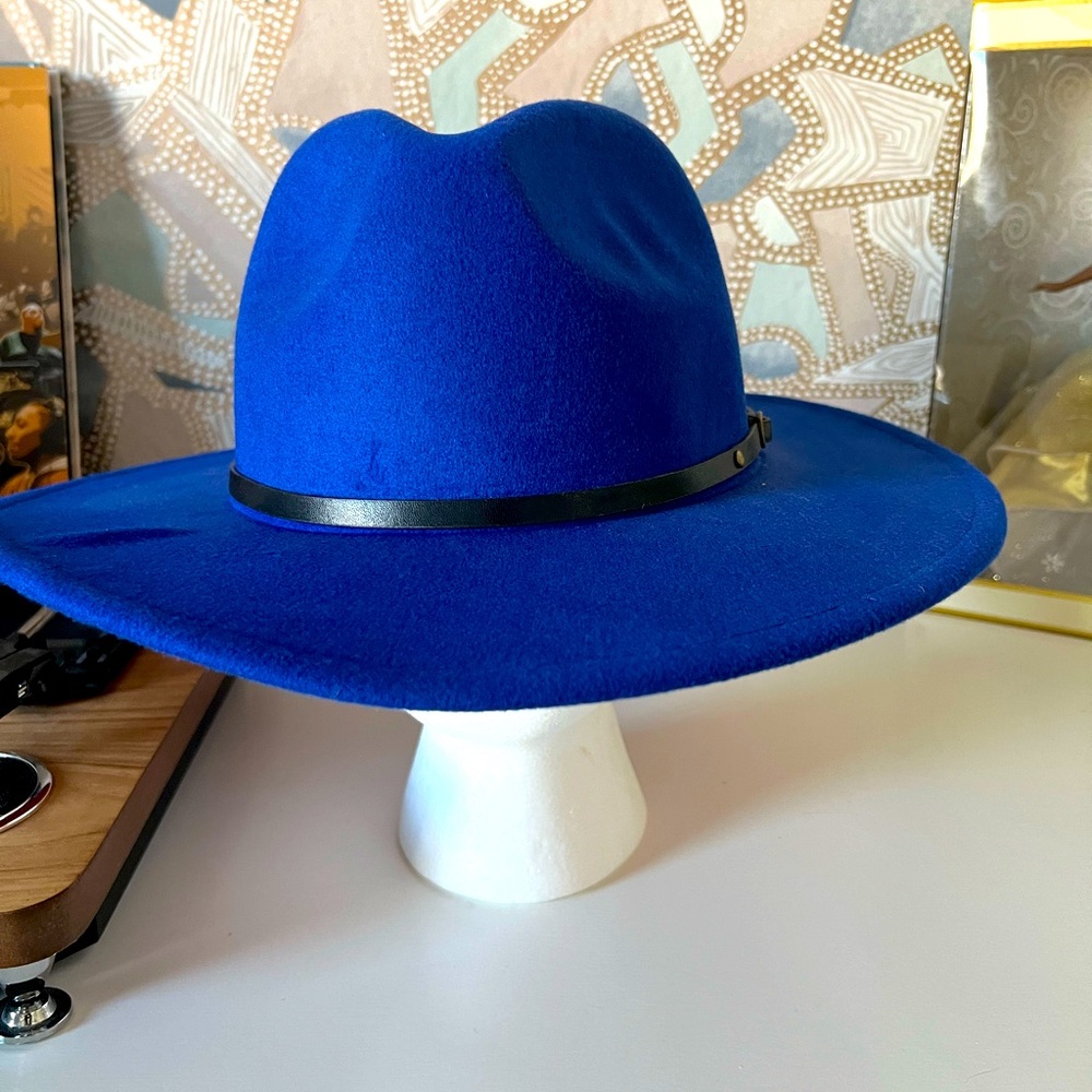 Royal red bottom fedora